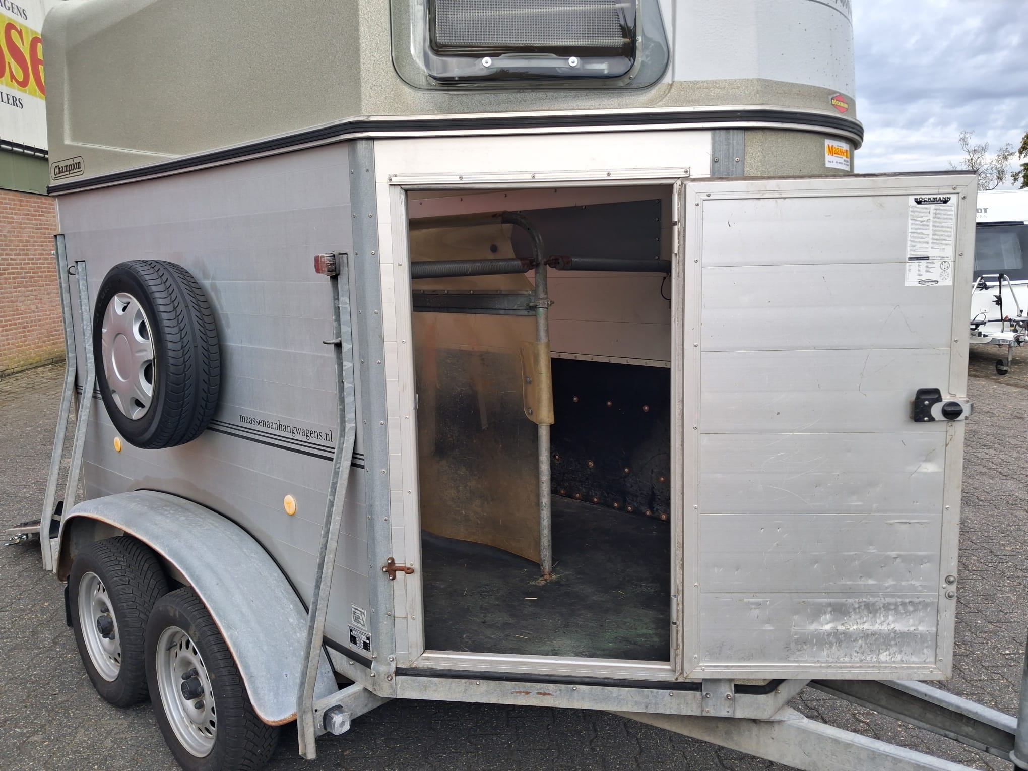 35494398-7681-43fc-b89d-9fddbc8eb209