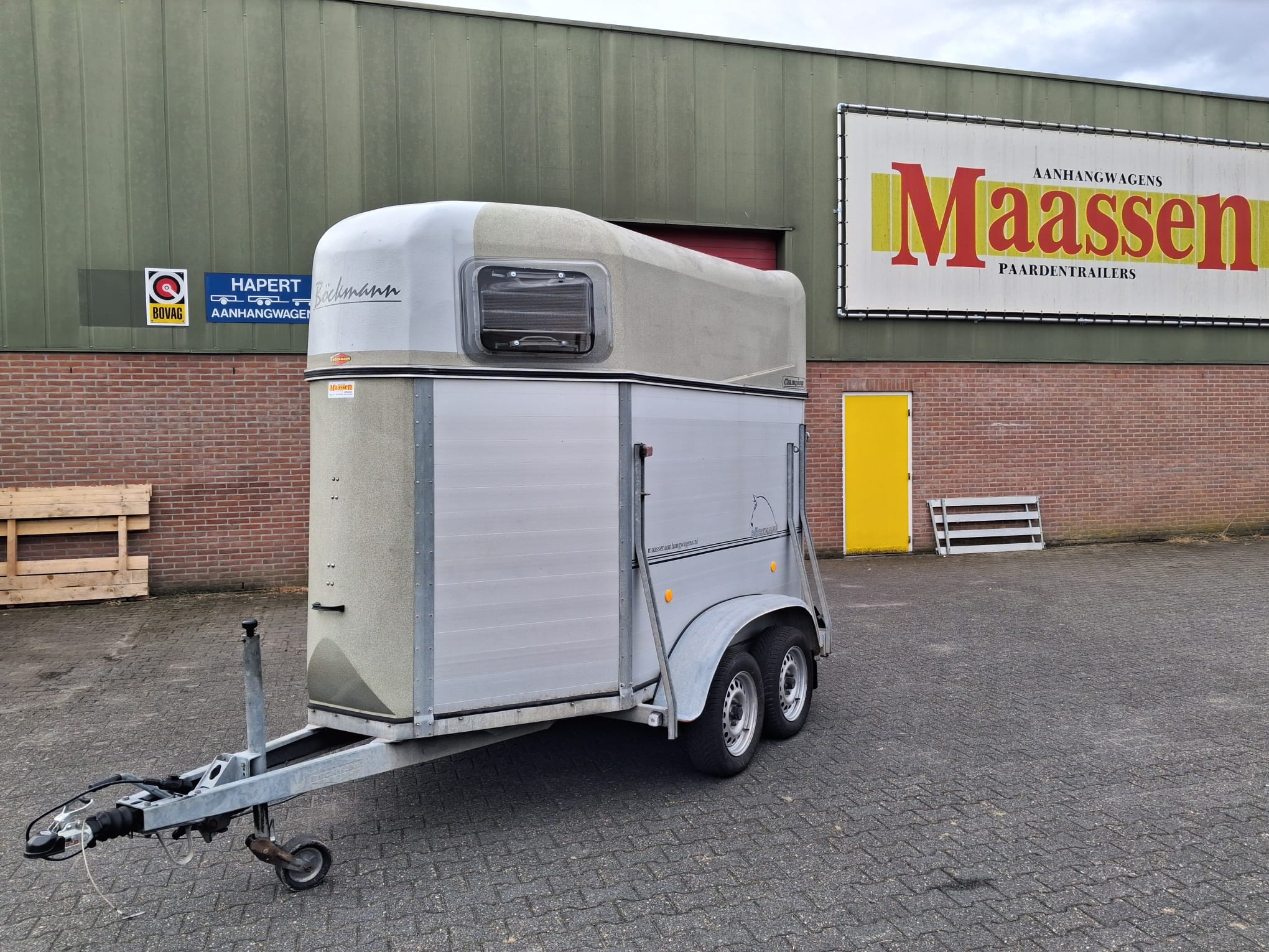 f31c02ce-36fe-4128-9140-935238fb4801