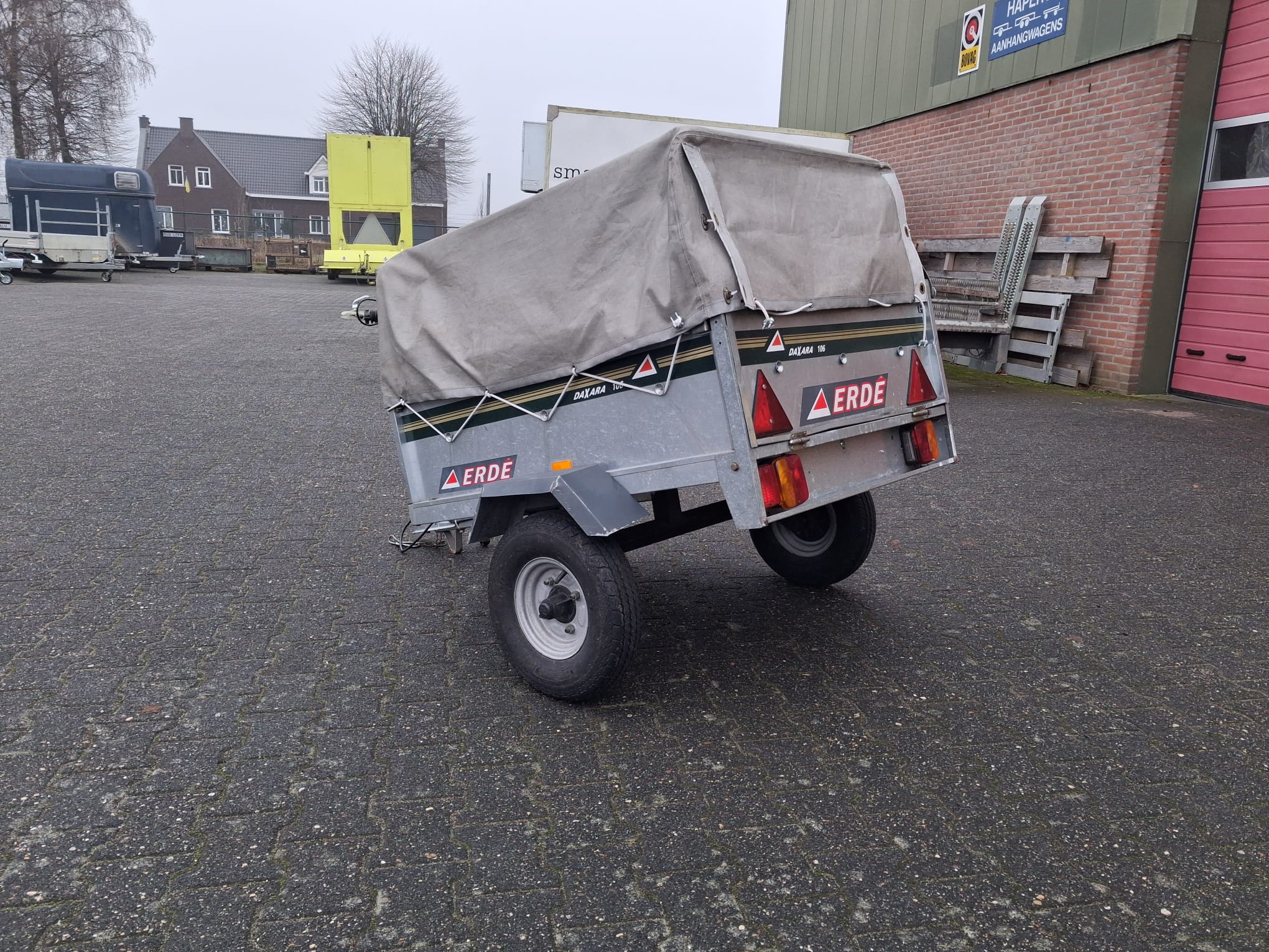 f3ce40a3-8d60-4b5b-9535-291804ddf523