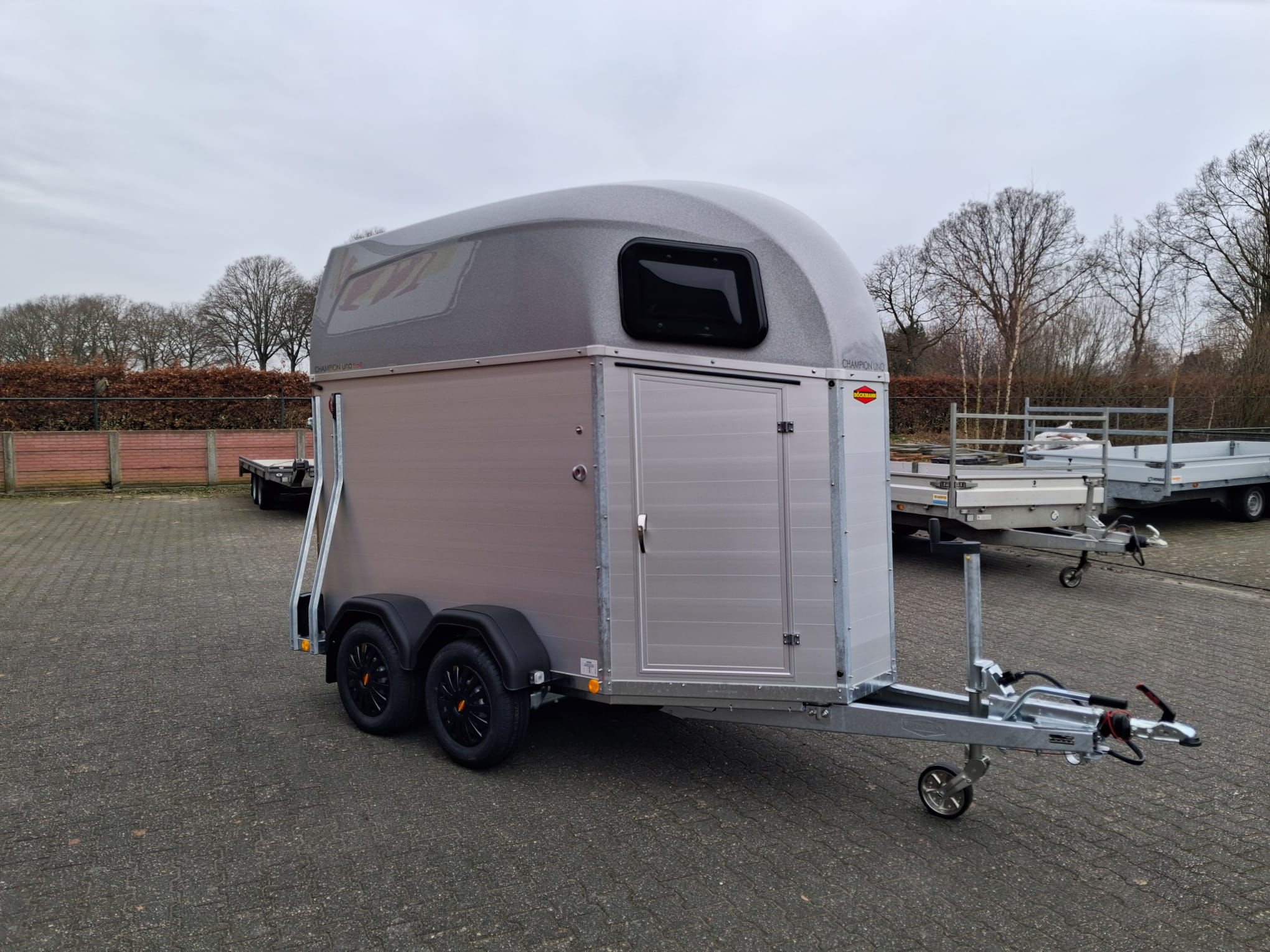 ff2ba4fd-9690-4c61-bfcc-2df50fea6e5d