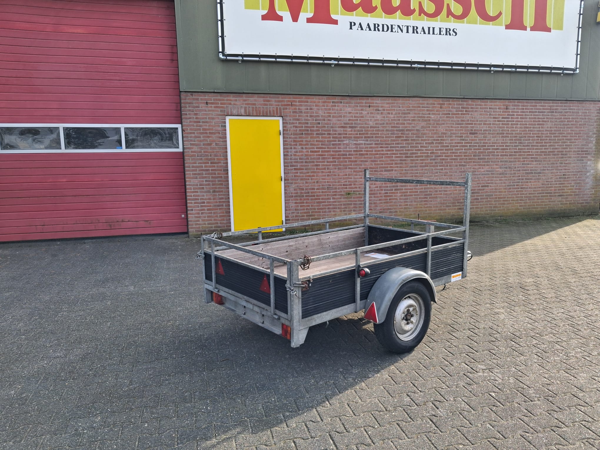 7a04d739-c57e-4d4f-aa0b-30b8849baee4